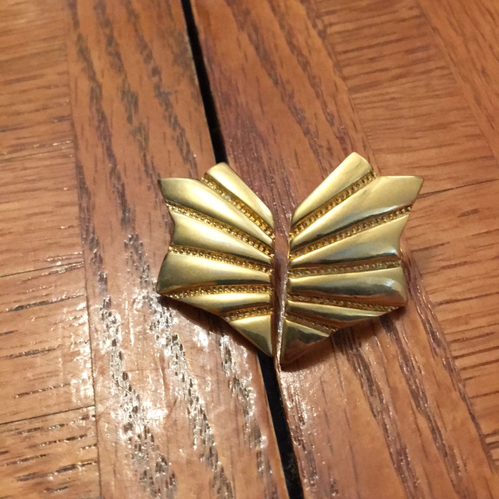 🎁GIFT🎁 Vintage MONET gold fan earrings - Picture 1 of 11